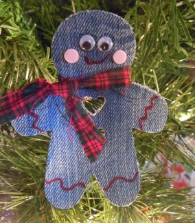 Christmas crafts - recycled denim craft